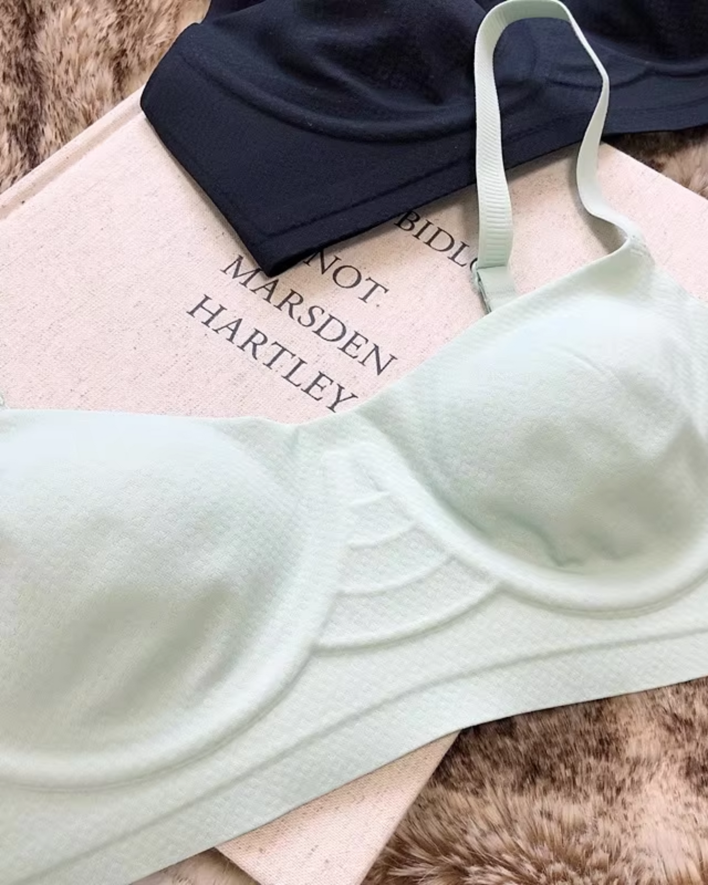Comfortable seamless balconette bra