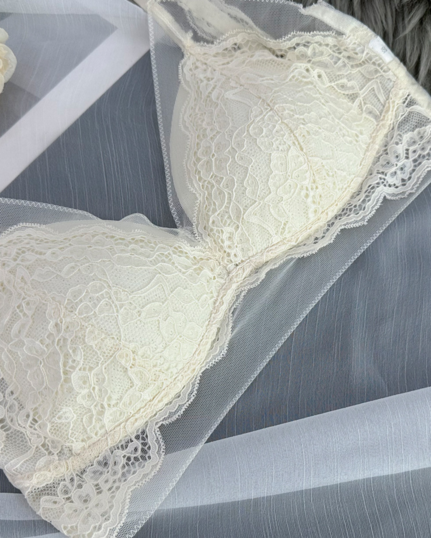 Soft lace and mesh bralette
