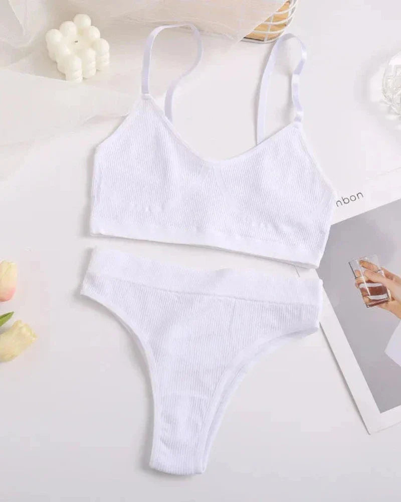 Comfortable ribbed lingerie set