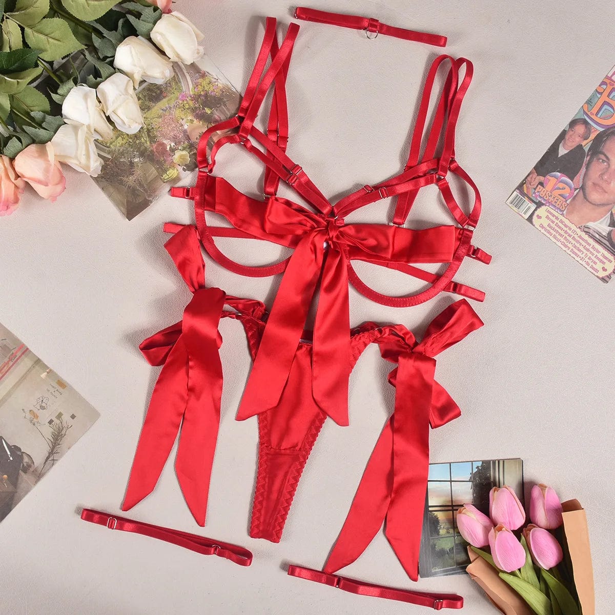 Lingerie set with decorative bows
