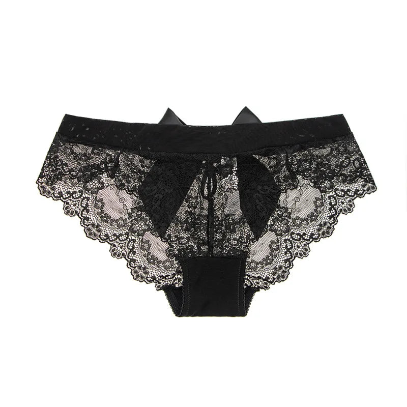 Lace hipster panties with a decorative bow