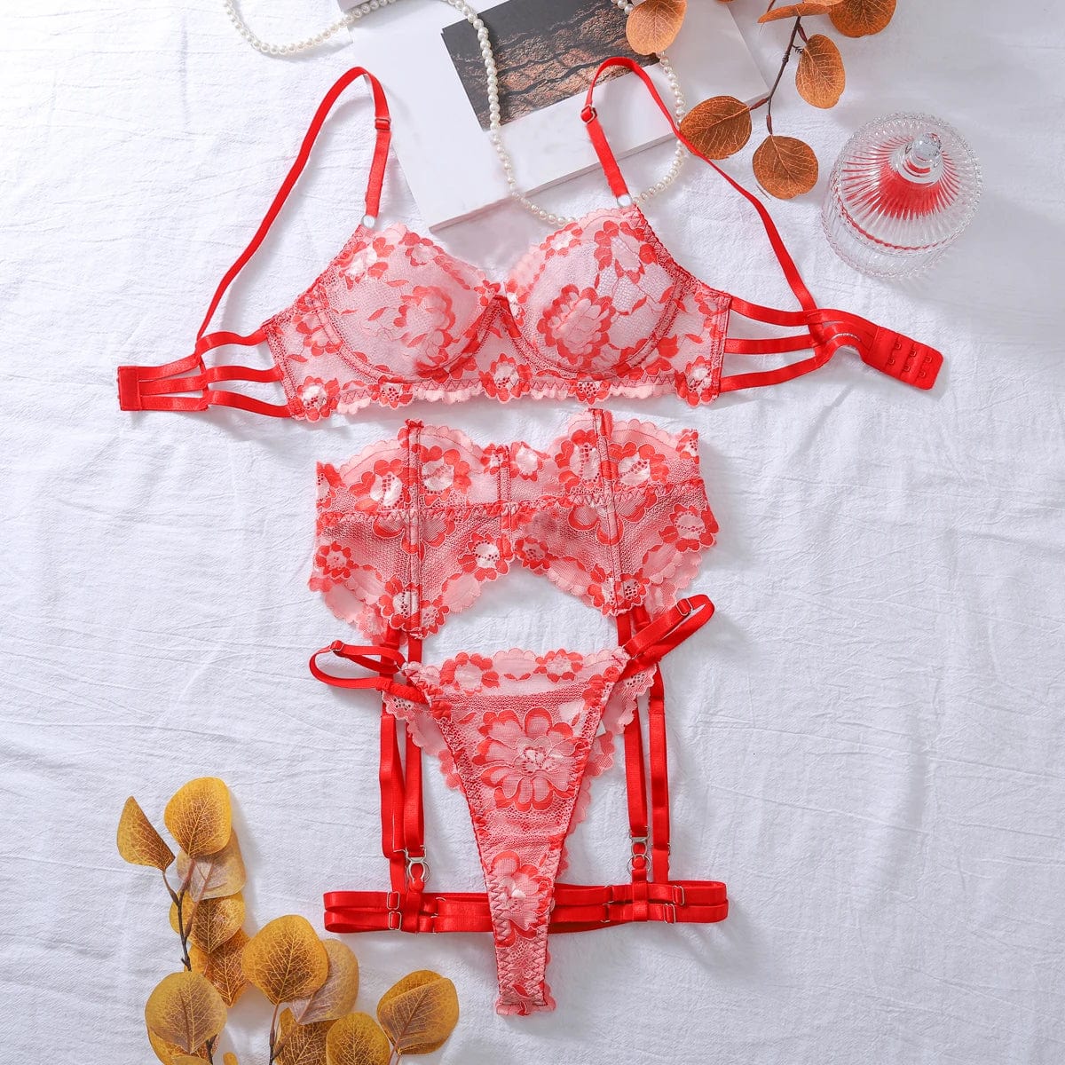 Lace lingerie set with embroidery