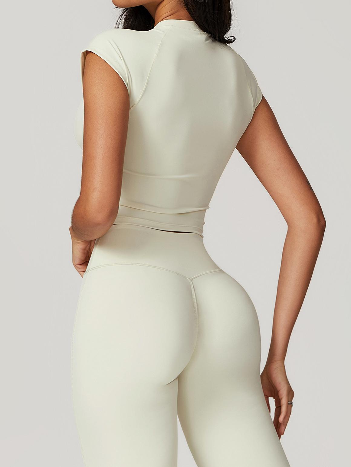 Short-sleeved blouse