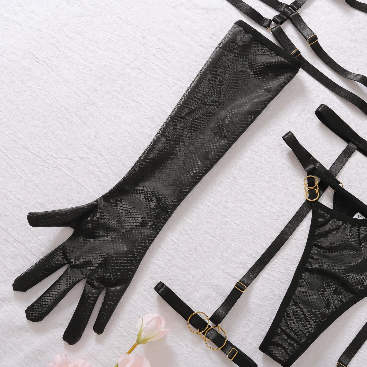 Lingerie set with gloves