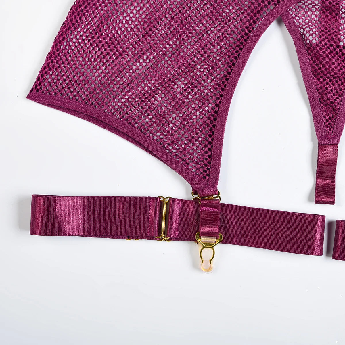 Lingerie set with mesh cut-outs