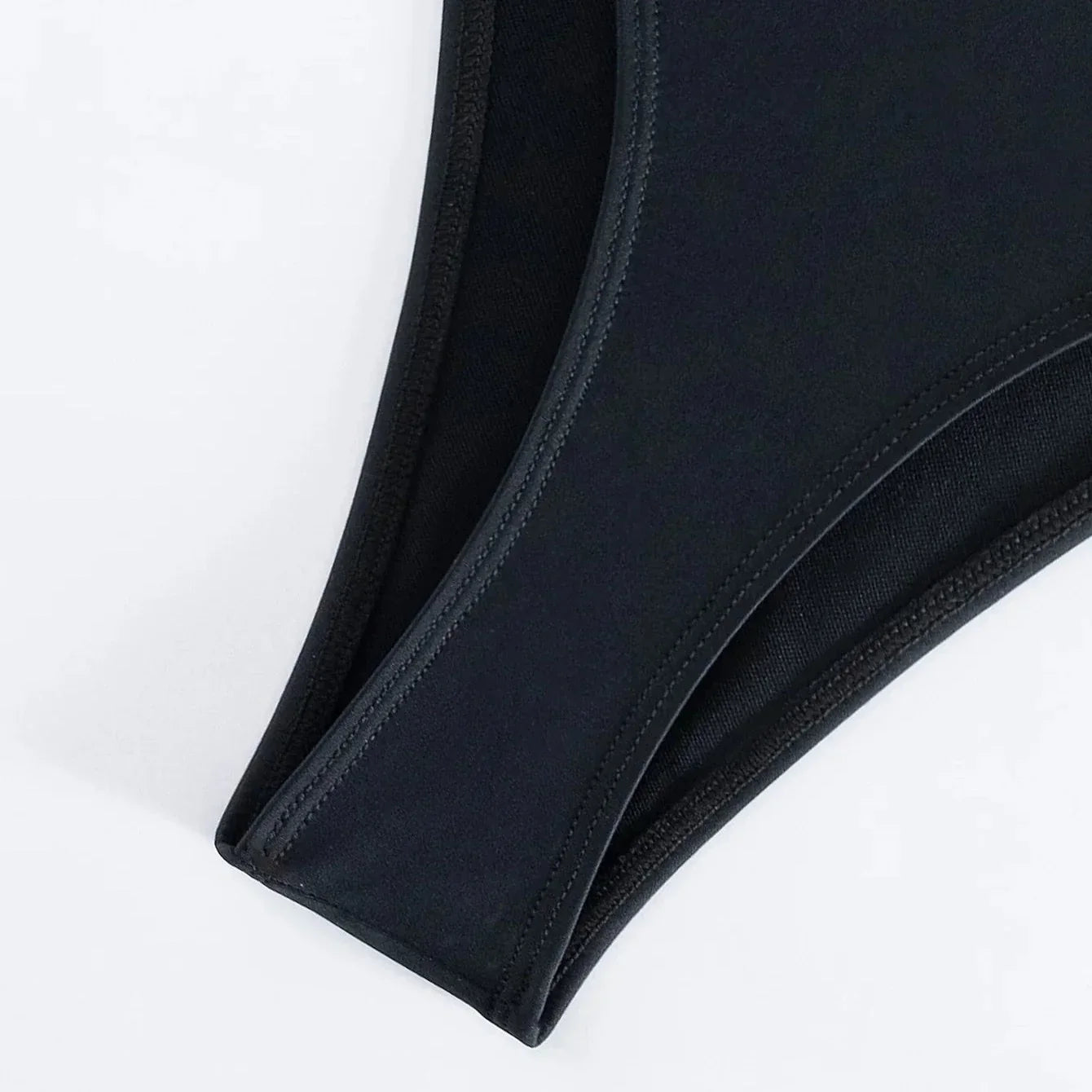 Monokini with crossed straps at the neckline
