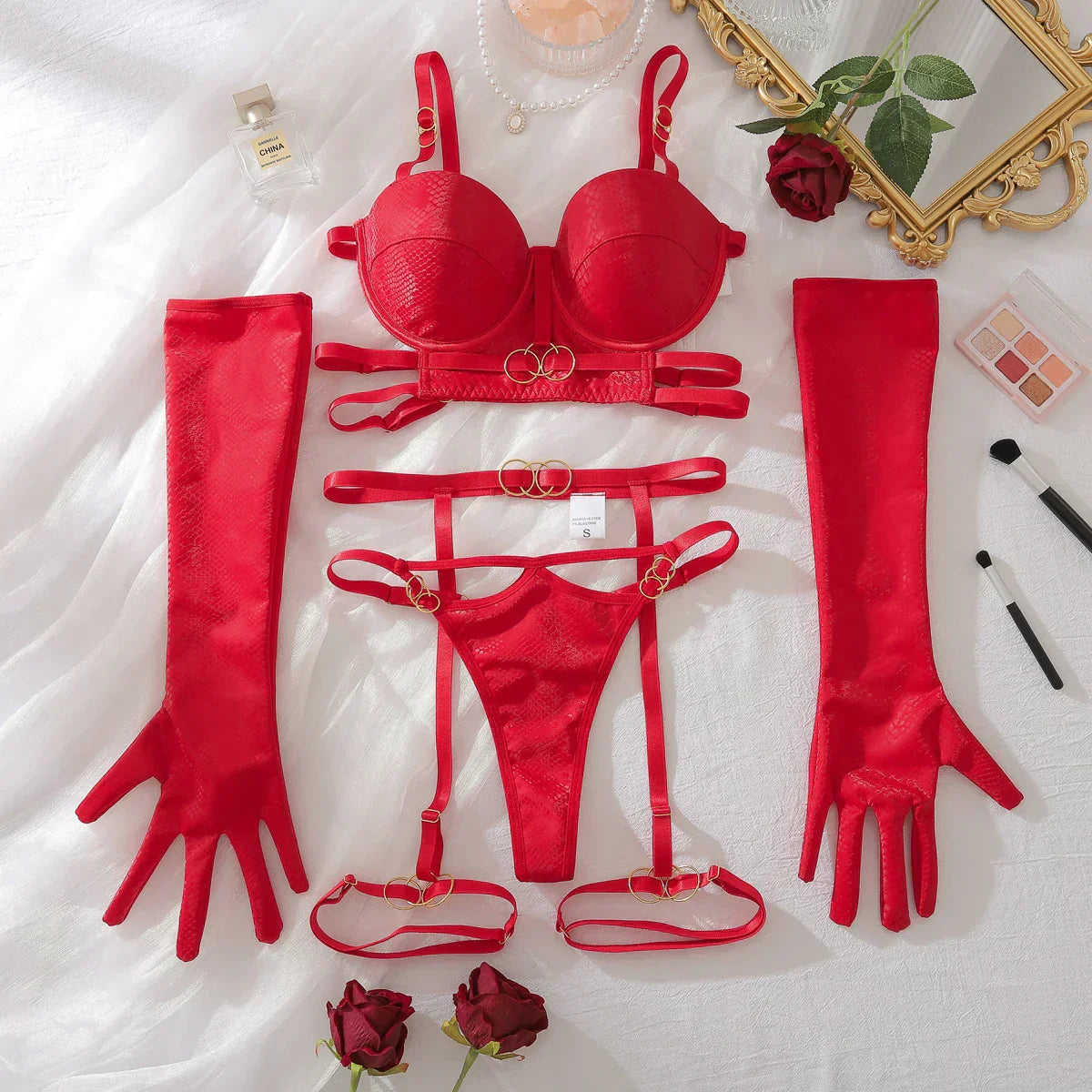 Lingerie set with gloves