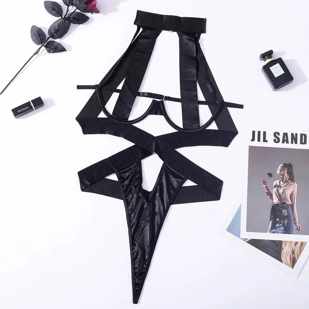 Body with boned straps