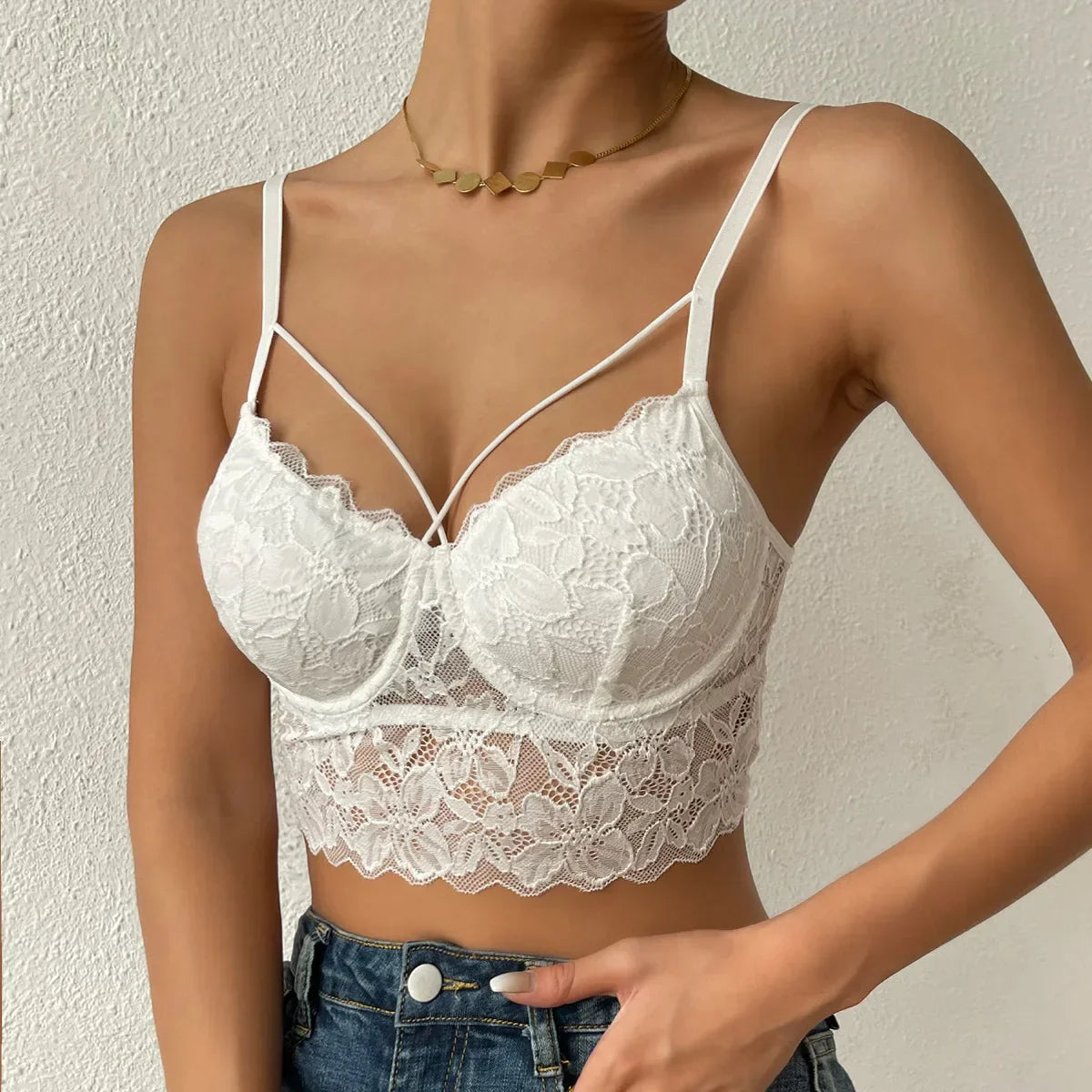 Lace bra with adjustable straps