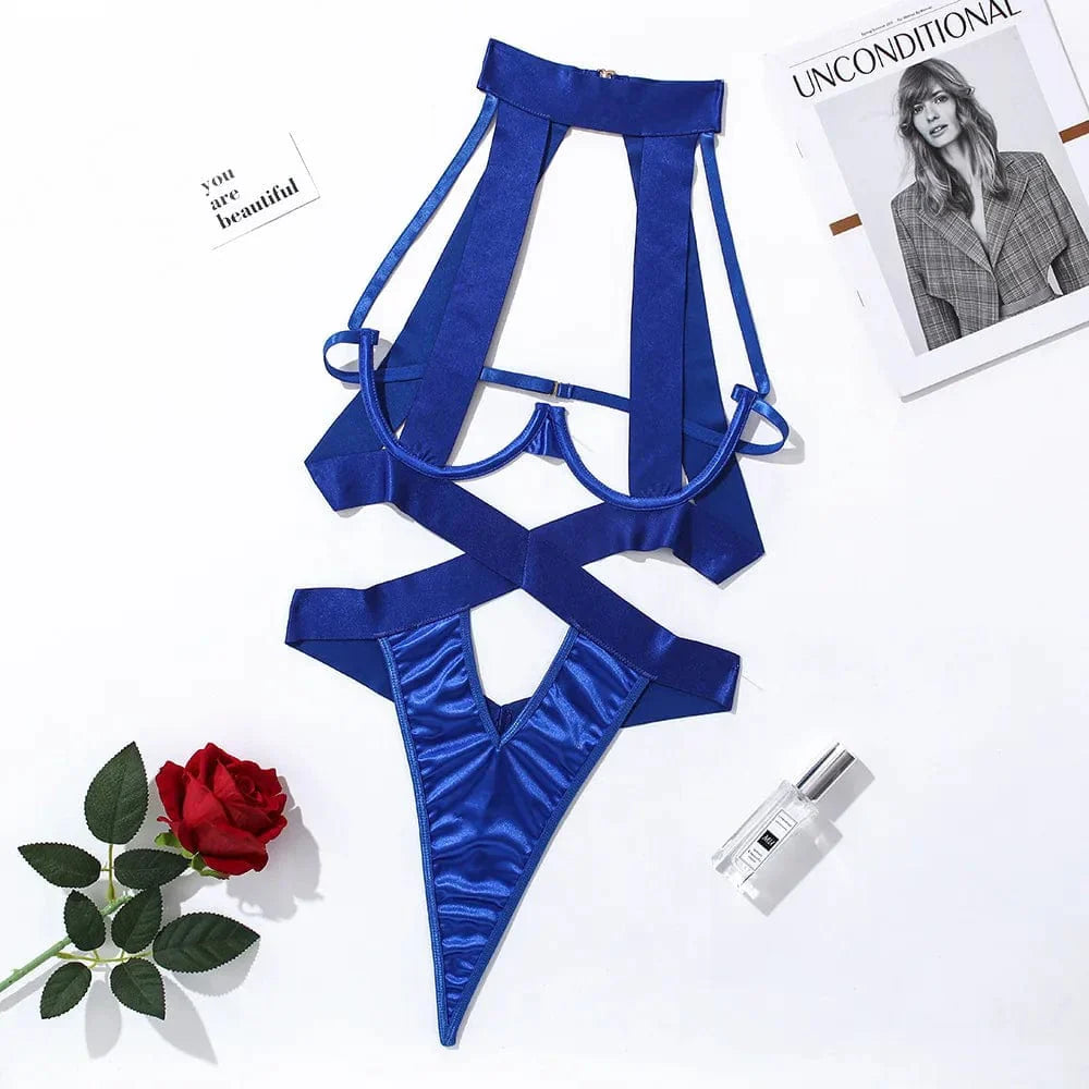 Body with boned straps