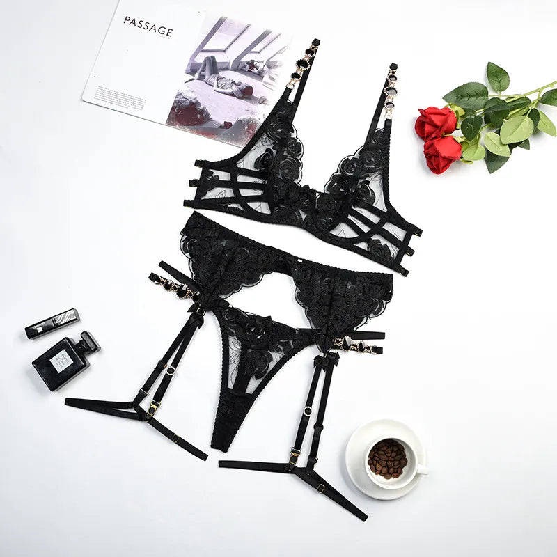 Lace lingerie set with adjustable features