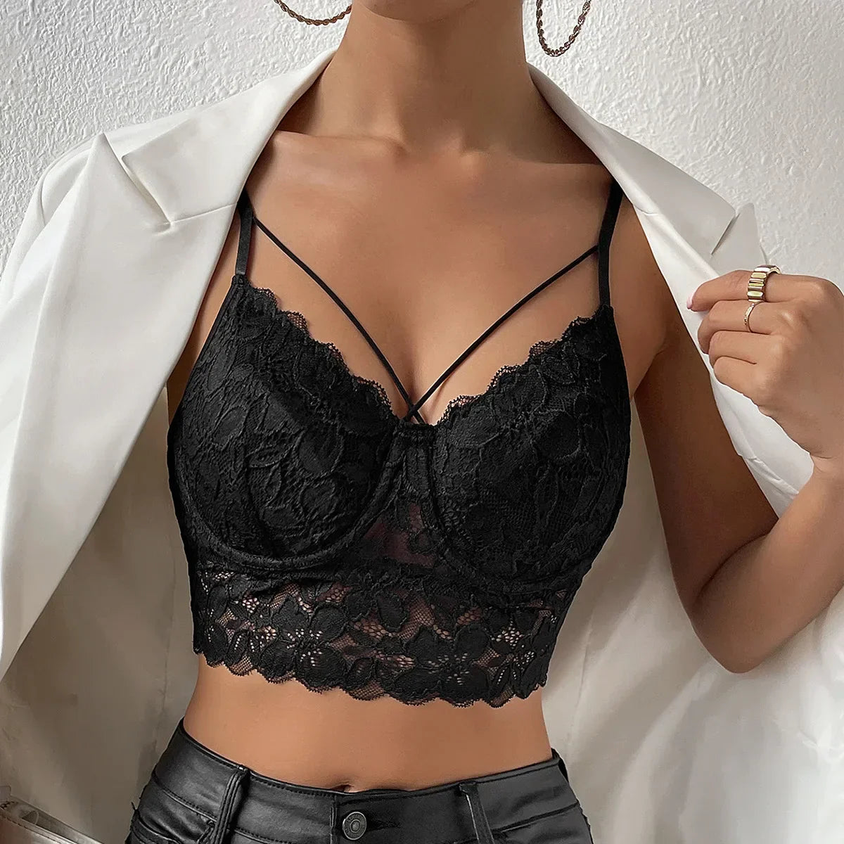 Lace bra with adjustable straps