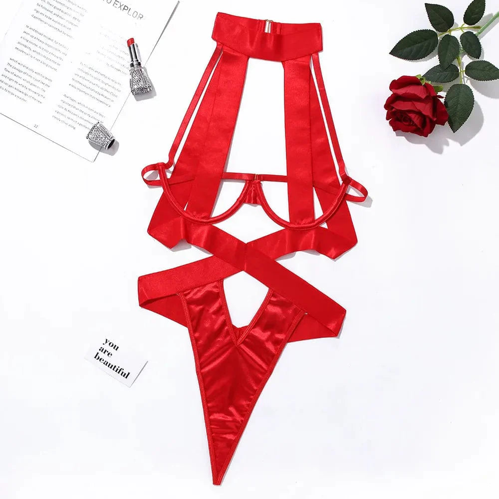 Body with boned straps