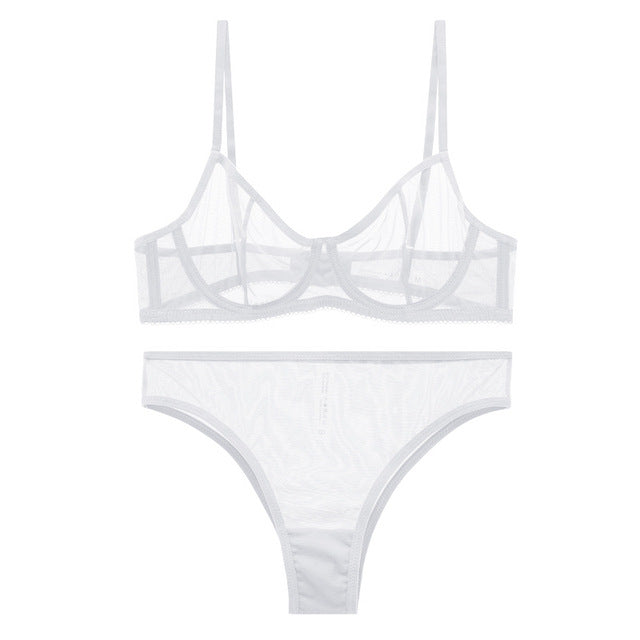 Sexy lingerie set made of delicate mesh.