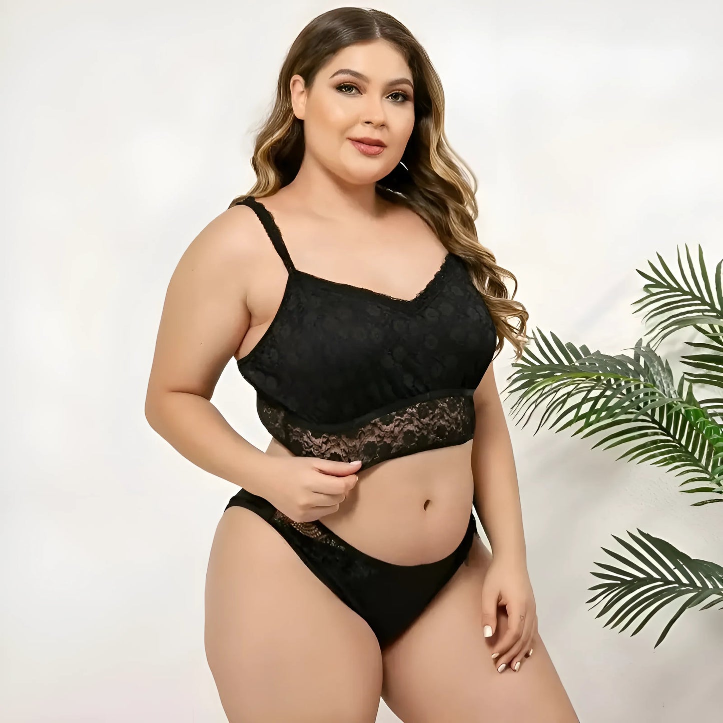 Lingerie Set with Delicate Lace in Plus Sizes