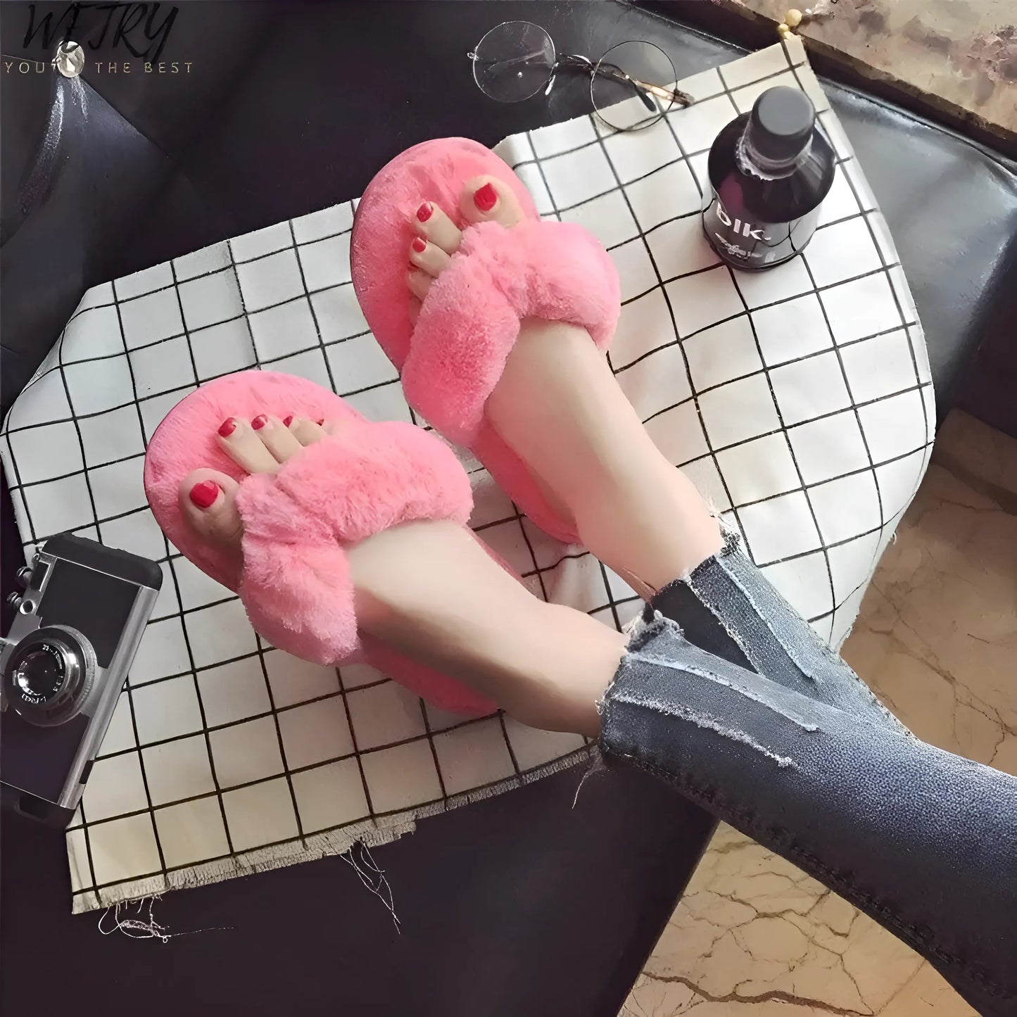 Neon Pink Women's Flip-Flop Slippers