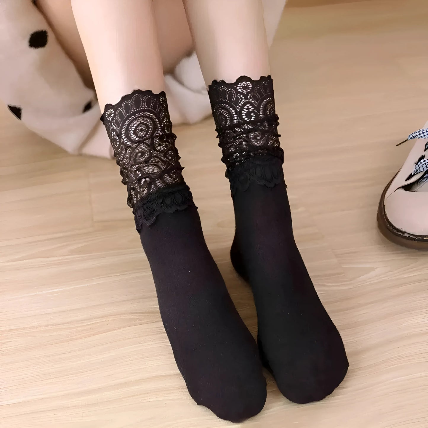 Soft Lace Trim Socks