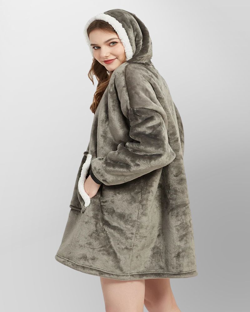 Warm hoodie blanket with a hood and pocket