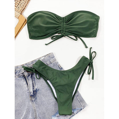 Brazilian bikini with lining in the bust.