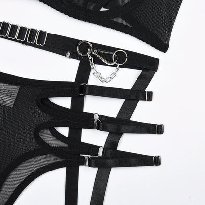 Lingerie set with cut-outs at the bust