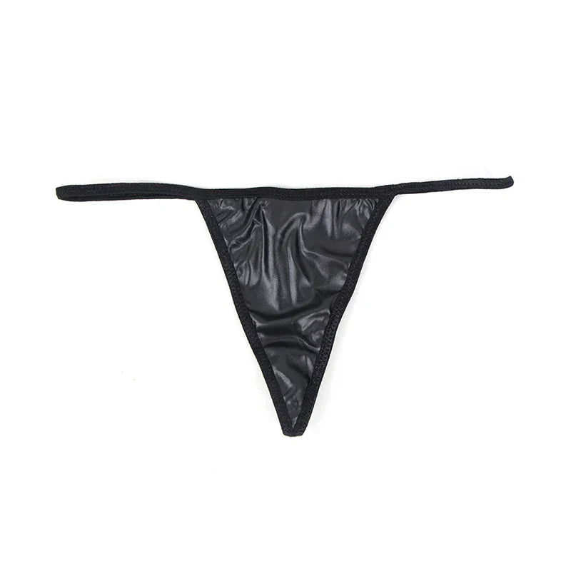 Suspender belt adjustable with hooks