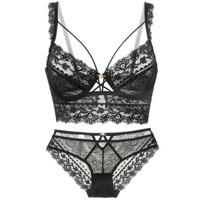 Lingerie set with lace embellishments