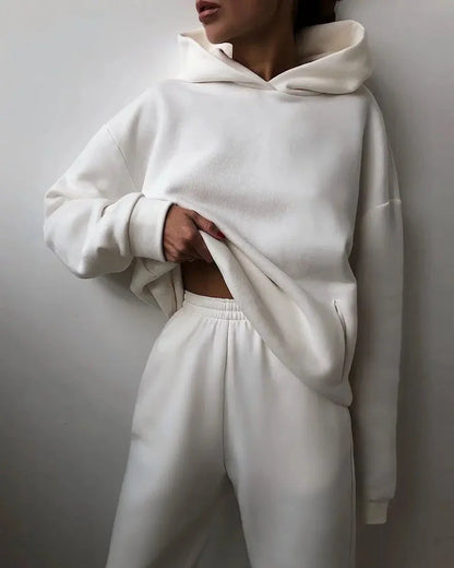 Loose comfortable tracksuit set with hood