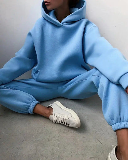 Loose comfortable tracksuit set with hood