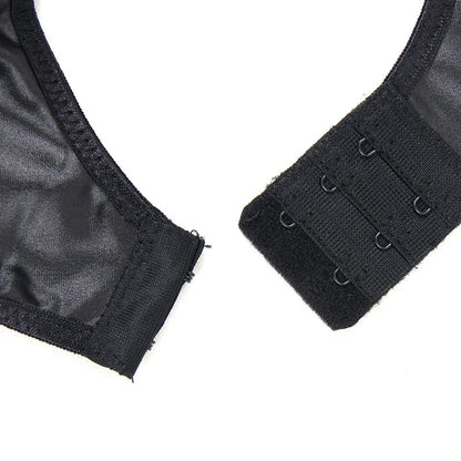 Suspender belt adjustable with hooks