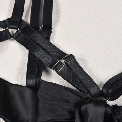 Lingerie set with decorative bows