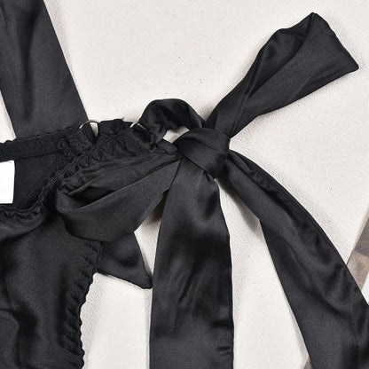 Lingerie set with decorative bows
