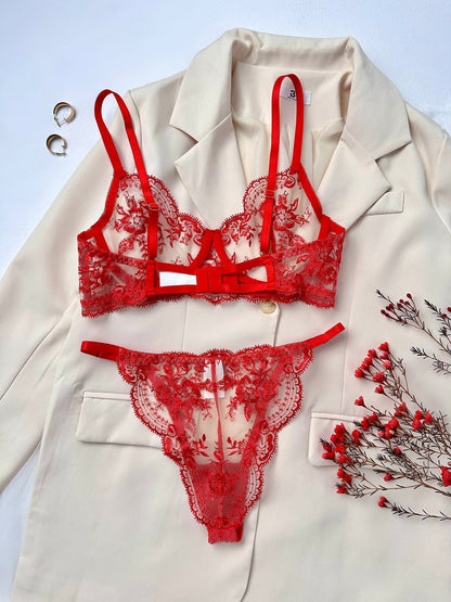 Sensual lingerie set with sheer floral embroidery
