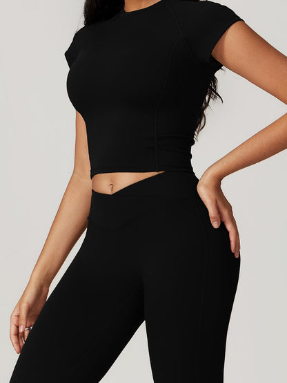 Short-sleeved blouse
