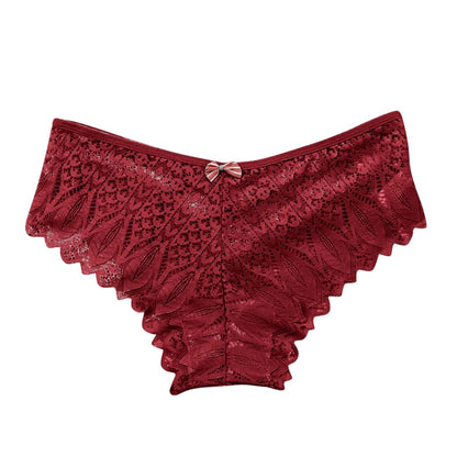 Lace panties with decorative straps