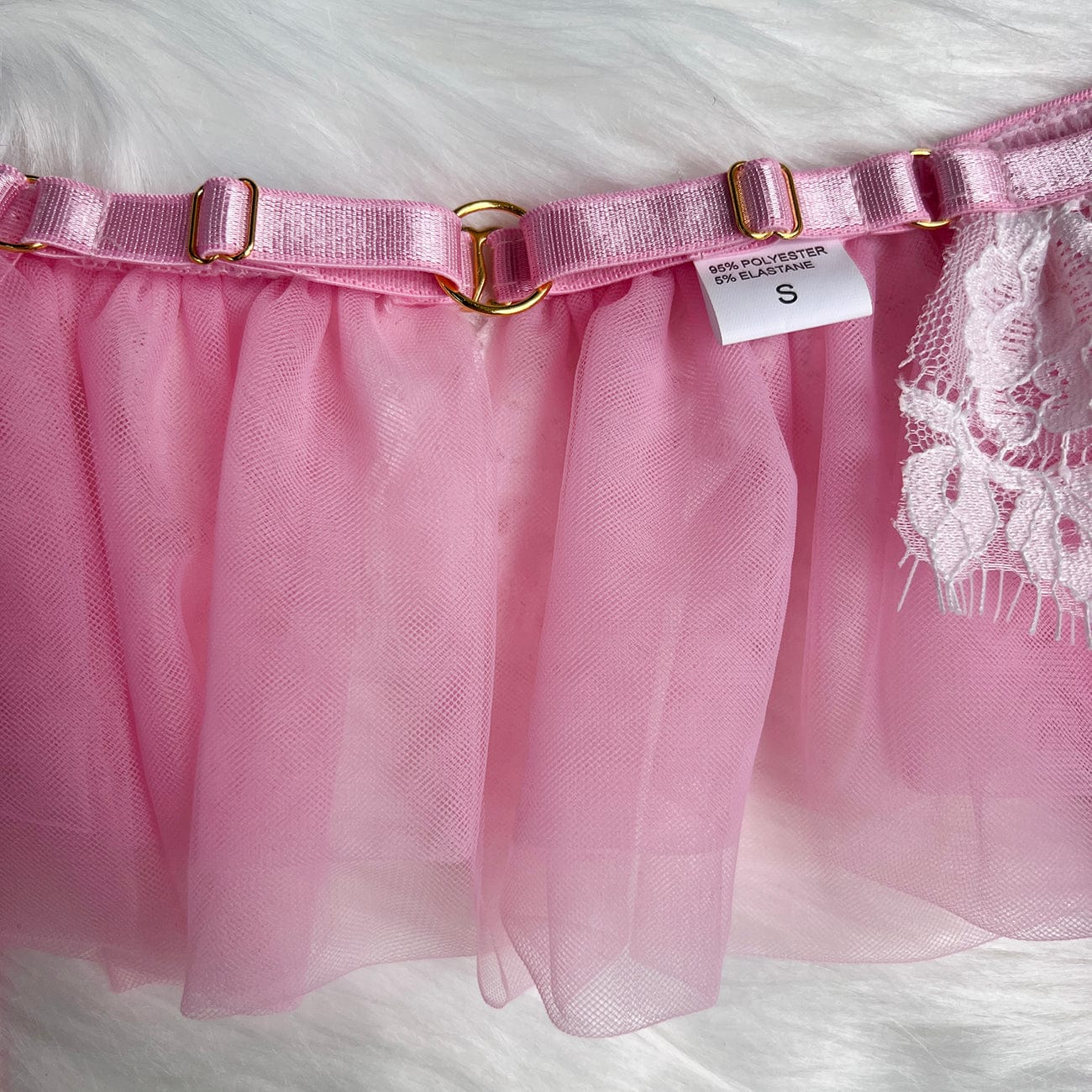 Lace lingerie set with underwire