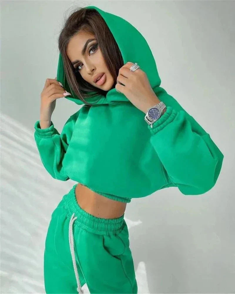 Comfortable tracksuit set with a short sweatshirt