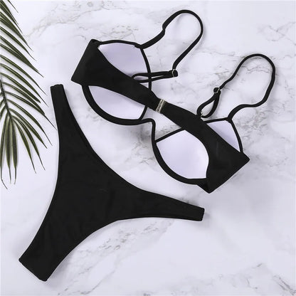 Bikini push-up with adjustable straps