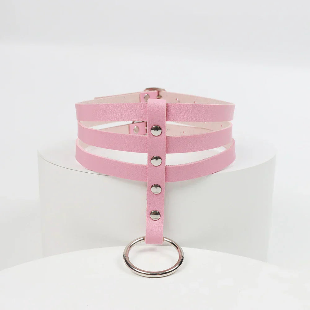 Choker harness with adjustable straps