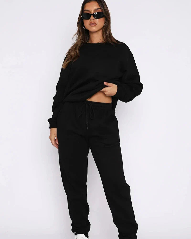 Loose tracksuit set with hooded sweatshirt