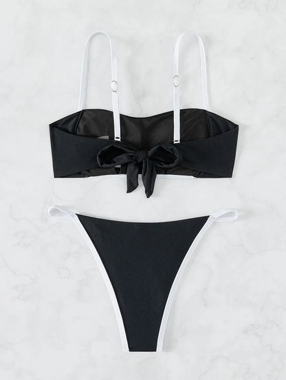 Bikini with a tie at the back