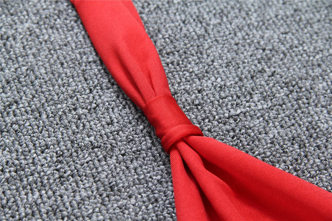 Beach dress with a neck tie