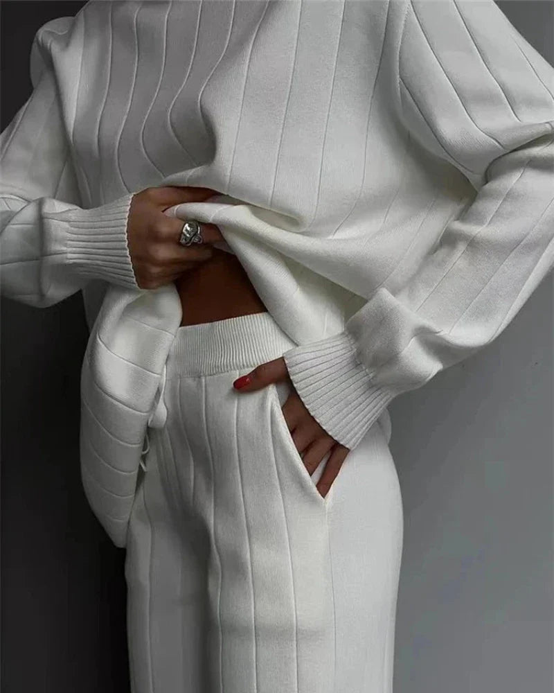 Comfortable Long Loungewear Set with Turtleneck