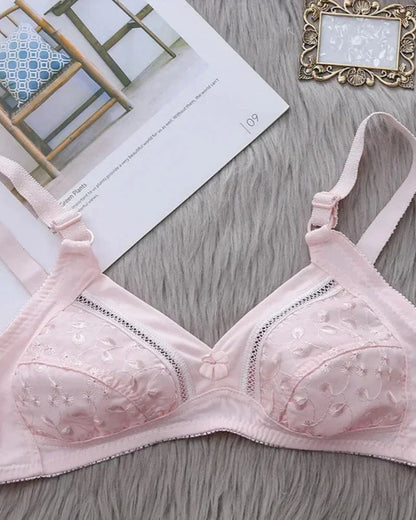 Soft lace bra