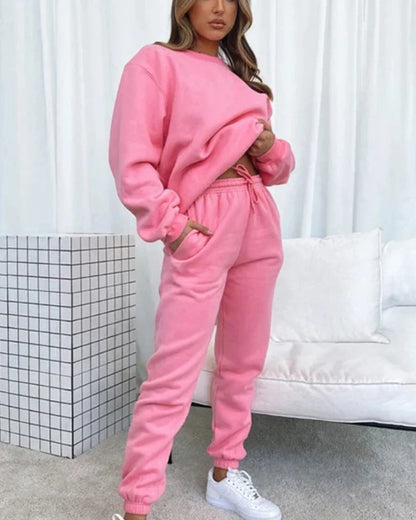 Loose tracksuit set with hooded sweatshirt