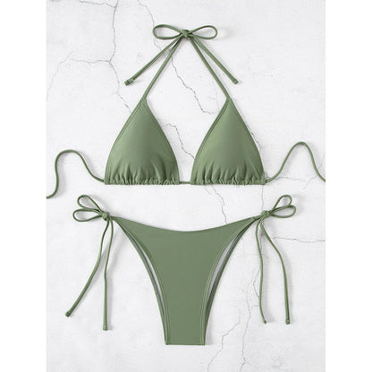 Bikini with adjustable triangular cups