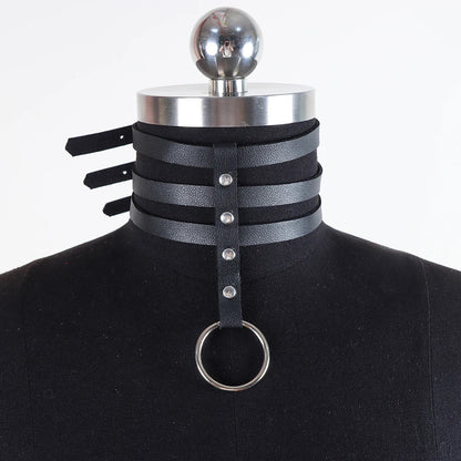 Choker harness with adjustable straps