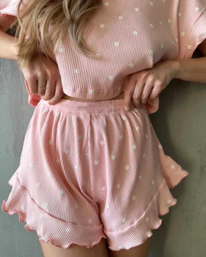 Short pyjamas with decorative frills