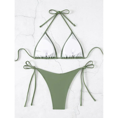 Bikini with adjustable triangular cups