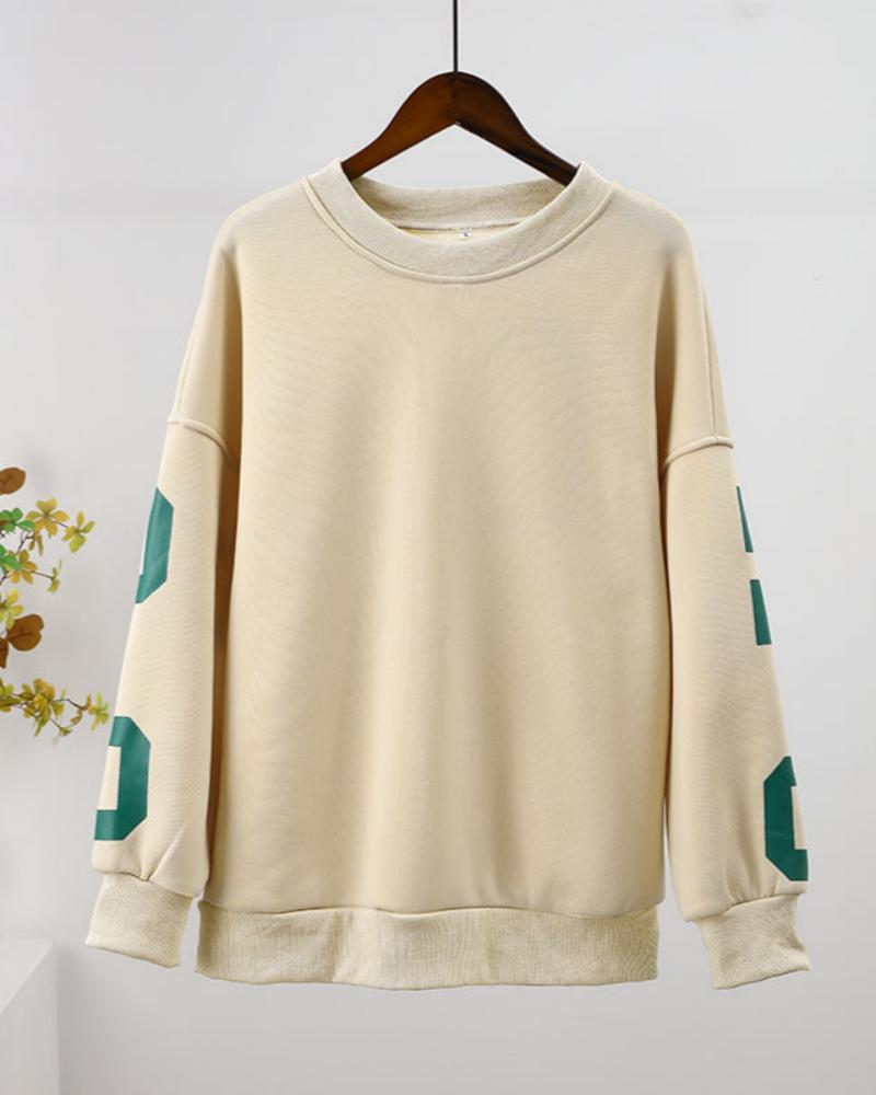 Loose oversized crewneck sweatshirt