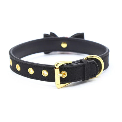 Collar with a bell and a decorative bow